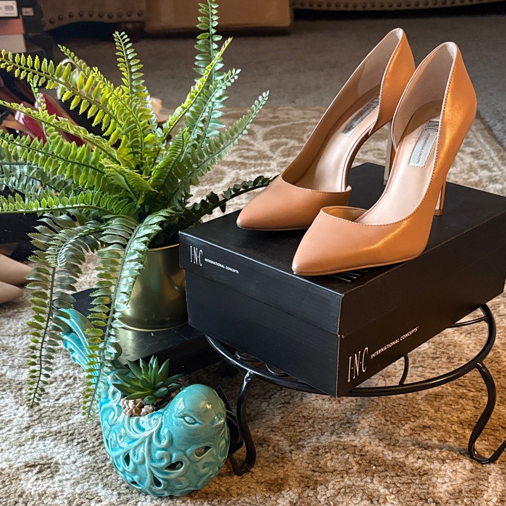 INC International Concepts Women's Camel Heels